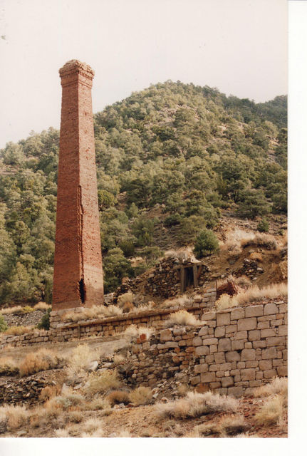 Panamint Chimney 2.jpg